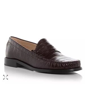 Stuart Weitzman
Women's Lottie Embossed Loafers NWT